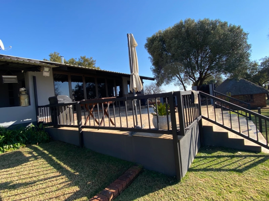 5 Bedroom Property for Sale in Koster North West